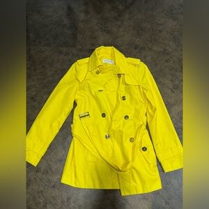 Women’s Michael Kors yellow coat. Size xs